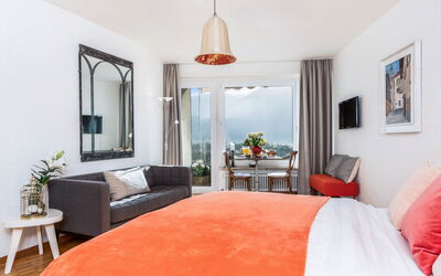 Accommodation:&nbsp;Double Room Modern 250.7