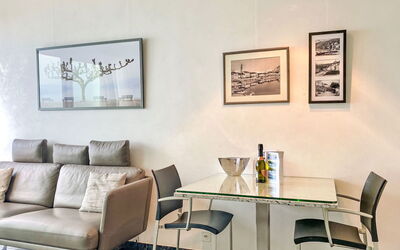 Accommodation:&nbsp;Lakeview App 501 300.13