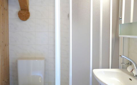 Rustico Dara Cotta: Wall, Flooring, Wood, Floor, Interior Design, Plumbing Fixture, Room, Bathroom, Bathroom Sink, Ceiling