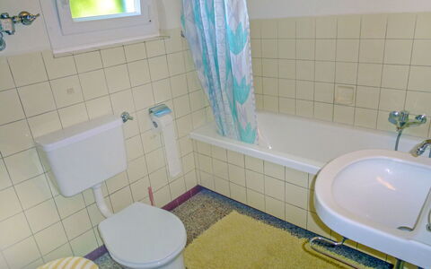 Christa: Plumbing Fixture, Bathroom Sink, Property, Green, Purple, Bathtub, Bathroom, Tap, Blue, Toilet Seat