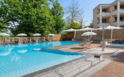 Accommodation:&nbsp;Resort al Centro 100.3