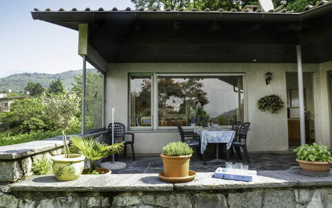 Carlo Cityview Lugano: Property, House, Building, Patio, Home, Yard, Backyard, Porch, Roof, Real Estate