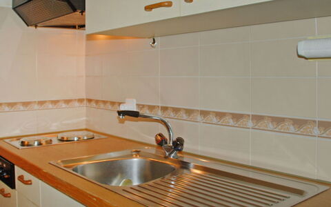 Caslano 100: Tap, Plumbing Fixture, Countertop, Kitchen Sink, Cabinetry, Sink, Wood, Kitchen, Interior Design, Kitchen Stove