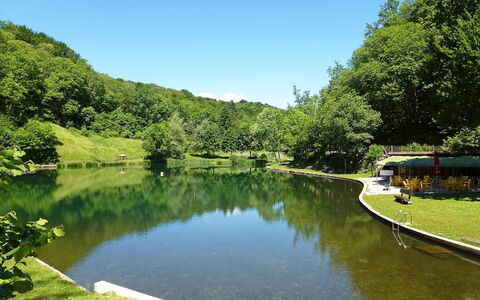 Ar Ronchée N° 9: Body Of Water, Water Resources, Nature, Natural Landscape, Water, Pond, River, Reflection, Reservoir, Lake