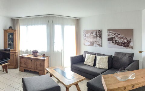 Flims 200: Furniture, Couch, Picture Frame, Table, Comfort, Living Room, Wood, Floor, Lamp, Studio Couch