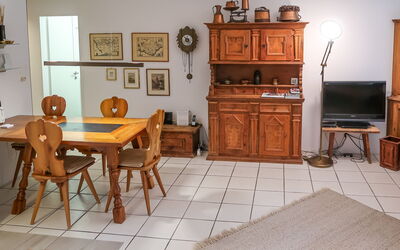 Accommodation:&nbsp;Tavaun A11 200.53