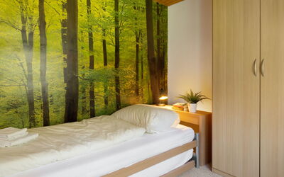 Accommodation:&nbsp;Promenade Apt 414 100.13