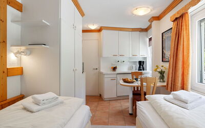 Accommodation:&nbsp;Promenade Apt 116 100.5