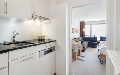 Accommodation:&nbsp;Promenade Apt 111 100.56