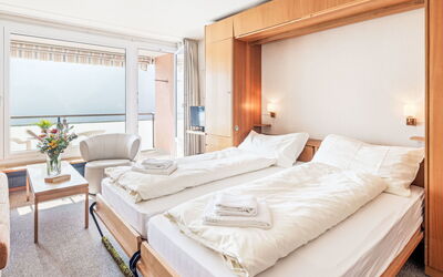Accommodation:&nbsp;Promenade Apt 309 100.69