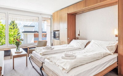 Accommodation:&nbsp;Promenade Apt 003 100.63