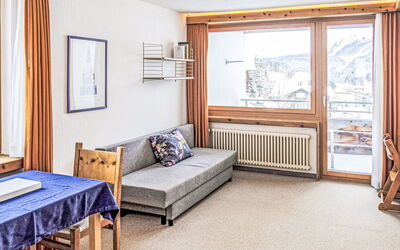 Accommodation:&nbsp;Guardaval Apt 401 200.4