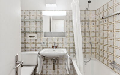 Accommodation:&nbsp;Guardaval Apt 104 200.22