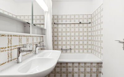 Accommodation:&nbsp;Guardaval Apt 202 200.41