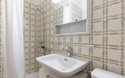 Accommodation:&nbsp;Guardaval Apt 207 200.8