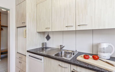 Accommodation:&nbsp;Guardaval Apt 602 200.66