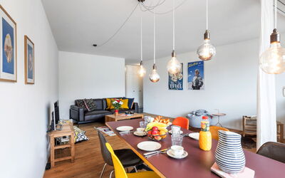 Accommodation:&nbsp;Parkareal Apt 606 400.47