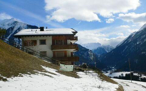 Eva 304: Mountain, Mountainous Landforms, Snow, Mountain Range, Hill Station, Winter, Sky, Alps, Geological Phenomenon, Cloud