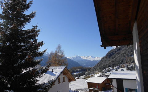 Haus Murena: Snow, Winter, Sky, Mountain, Property, Tree, Alps, Hill Station, Mountain Range, Roof