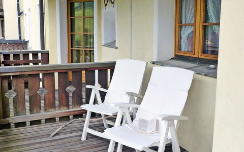 Utoring Plaz 030: Furniture, Room, Chair, Property, Table, House, Building, Porch, Outdoor Furniture, Interior Design