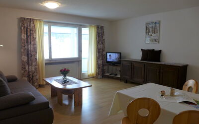 Accommodation:&nbsp;Chesa Ova Cotschna 305 310.4