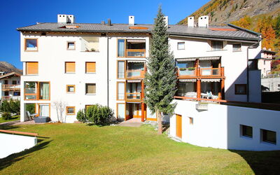 Pontresina 170: Property, Building, House, Residential Area, Home, Real Estate, Apartment, Town, Architecture, Facade