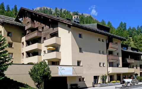Chesa Munteratsch 311: Property, Residential Area, Architecture, Building, House, Apartment, Real Estate, Neighbourhood, Home, Condominium