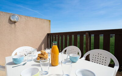 Accommodation:&nbsp;Les Embruns 715.13