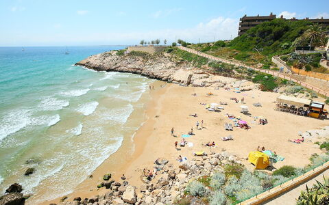 Salou 350: Body Of Water, Beach, Coast, Sea, Shore, Coastal And Oceanic Landforms, Bay, Promontory, Tourism, Vacation