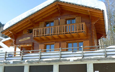Escapade: Building, Sky, Window, Snow, Wood, House, Slope, Tree, Cottage, Siding