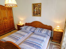 Apartment 25