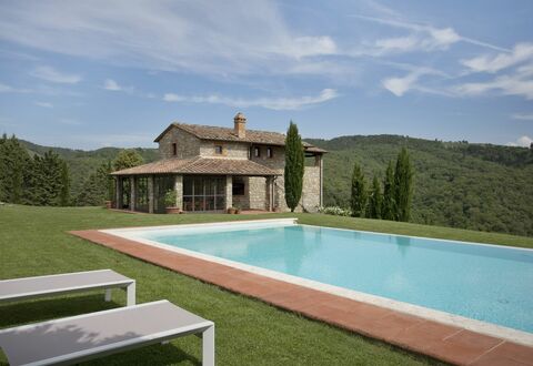 La Maccinaia 14: Property, Swimming Pool, House, Estate, Building, Home, Real Estate, Villa, Grass, Farmhouse