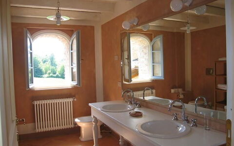 La Cenerara: Room, Sink, Property, Bathroom, Building, Interior Design, Furniture, Floor, Plumbing Fixture, House