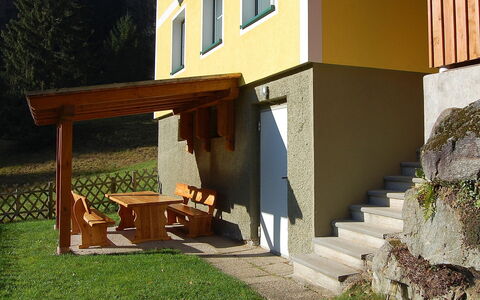 Krechen Alm: Plant, Building, Leaf, Window, Shade, Outdoor Bench, Wood, Land Lot, Outdoor Furniture, Grass