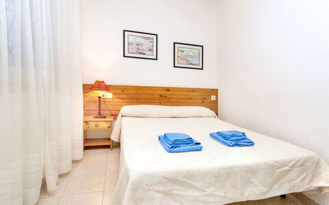 La Rectoria Ii: Property, Building, Furniture, Comfort, Wood, Textile, Picture Frame, Bed Frame, Window, Floor