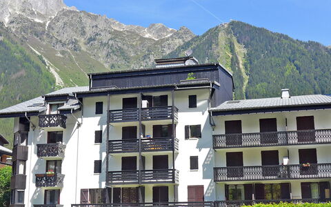 Chamonix 780: Mountain, Sky, Building, Property, Window, Green, Urban Design, House, Condominium, Cloud