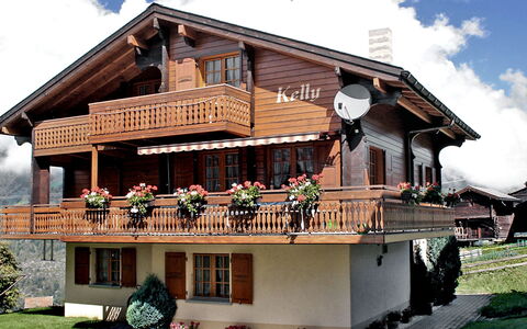 Kelly: House, Home, Property, Building, Siding, Real Estate, Architecture, Cottage, Estate, Balcony