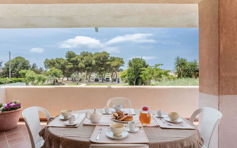 Sammartano: Table, Furniture, Tableware, Sky, Cloud, Property, Window, Plant, Chair, Dishware