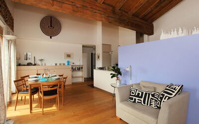 Ardève 13 645.6: Room, Property, Furniture, Building, Interior Design, Wood Flooring, Living Room, Floor, Ceiling, Wall