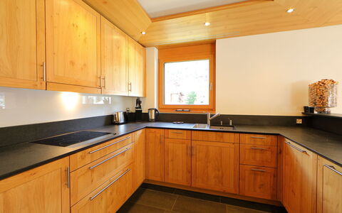 Zermatt 470: Countertop, Cabinetry, Furniture, Room, Property, Kitchen, Building, Sink, Interior Design, Floor