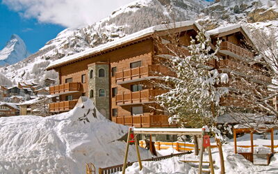 Zermatt 470: Winter, Snow, Mountain Village, Property, Mountain, Mountain Range, Geological Phenomenon, Hill Station, Ski Resort, House