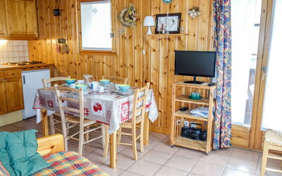 Accommodation:&nbsp;Jardins Alpins 5 475.5