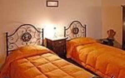 Accommodation:&nbsp;Bacco