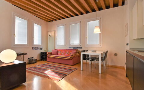 Venezia Giudecca 830: Table, Furniture, Couch, Building, Comfort, Wood, Lamp, Living Room, Interior Design, Architecture