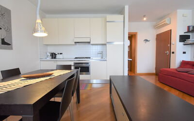 Accommodation:&nbsp;Judeca Nova 830.2