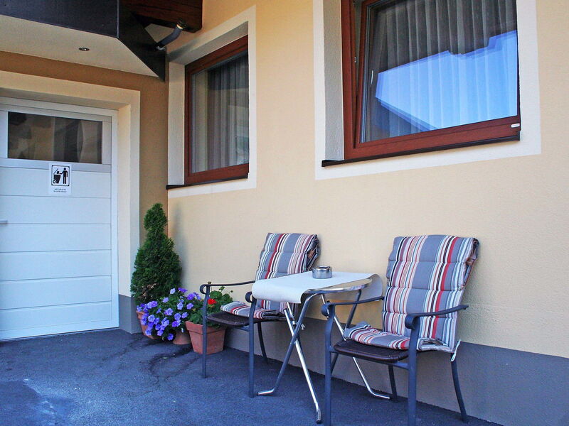 Accommodation:&nbsp;Leiter 100.1