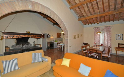 Accommodation:&nbsp;Salariato