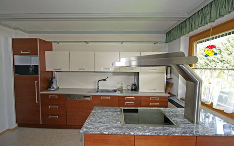 Ferienhaus Kofler: Countertop, Room, Property, Cabinetry, Kitchen, Furniture, Building, House, Interior Design, Floor
