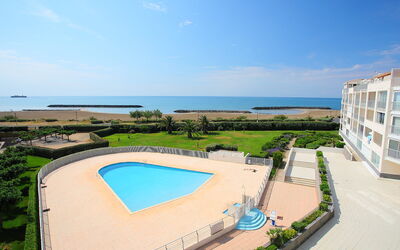 Cap D'Agde 280: Water, Sky, Cloud, Plant, Building, Shade, Swimming Pool, Land Lot, Urban Design, Leisure