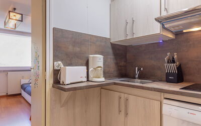 Accommodation:&nbsp;Les Lauzes D25 420.7